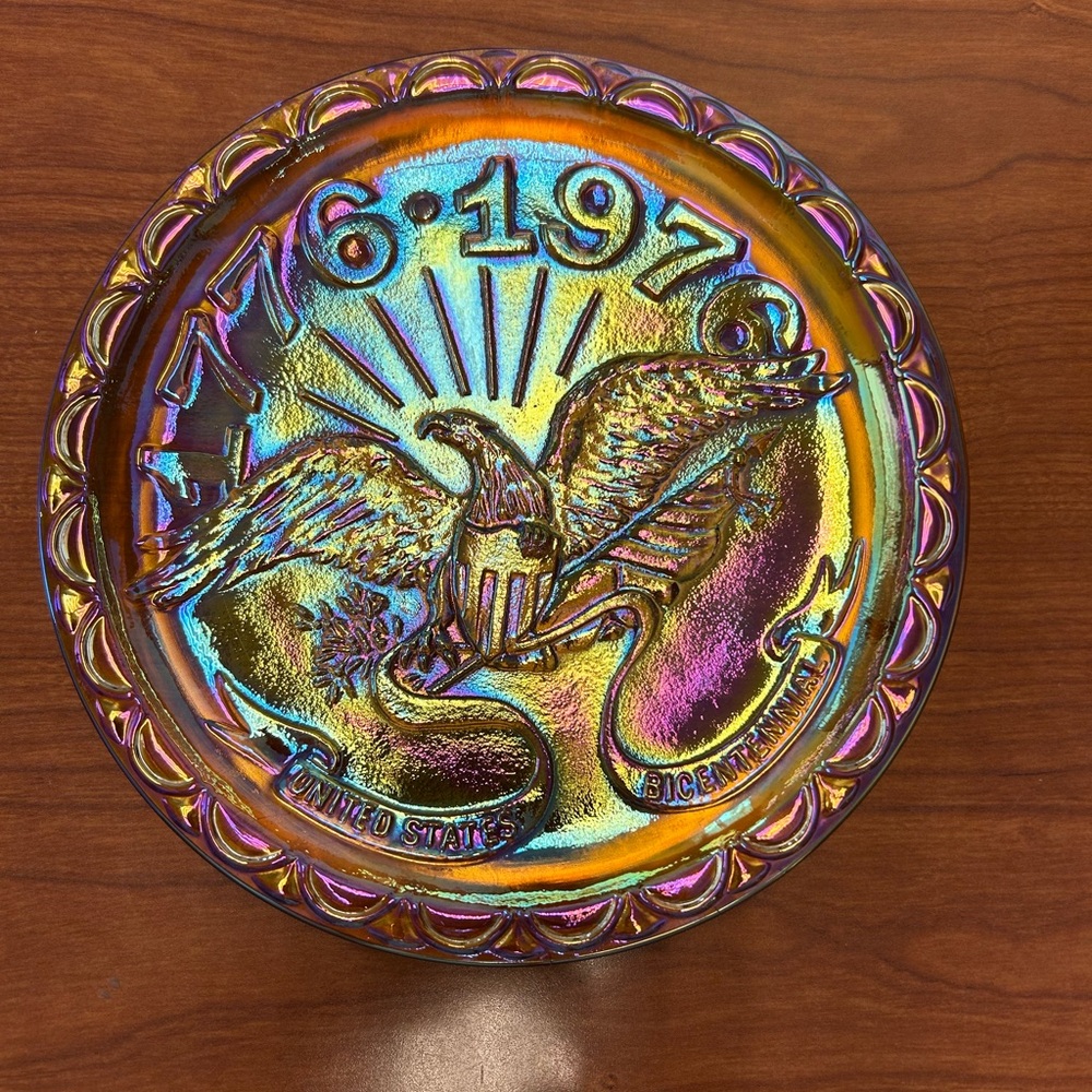 Indiana Glass Co. “Marigold” Carnival Glass 1776-1976 “Bicentennial Plate” 8”